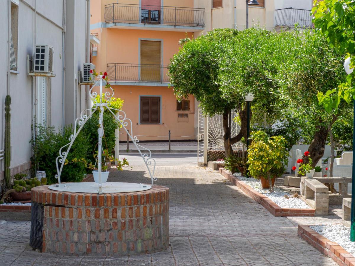 Villa Пестум Экстерьер фото