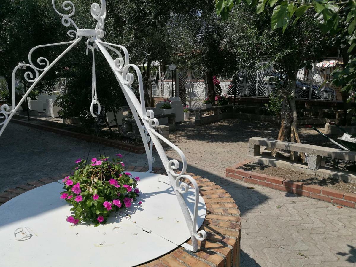 Villa Пестум Экстерьер фото
